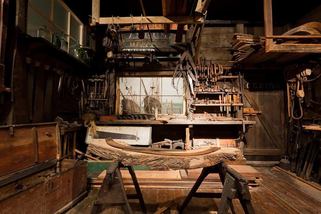 Werkstatt eines Schiffszimmerers im Altonaer Museum IMG 5128 edit.jpg