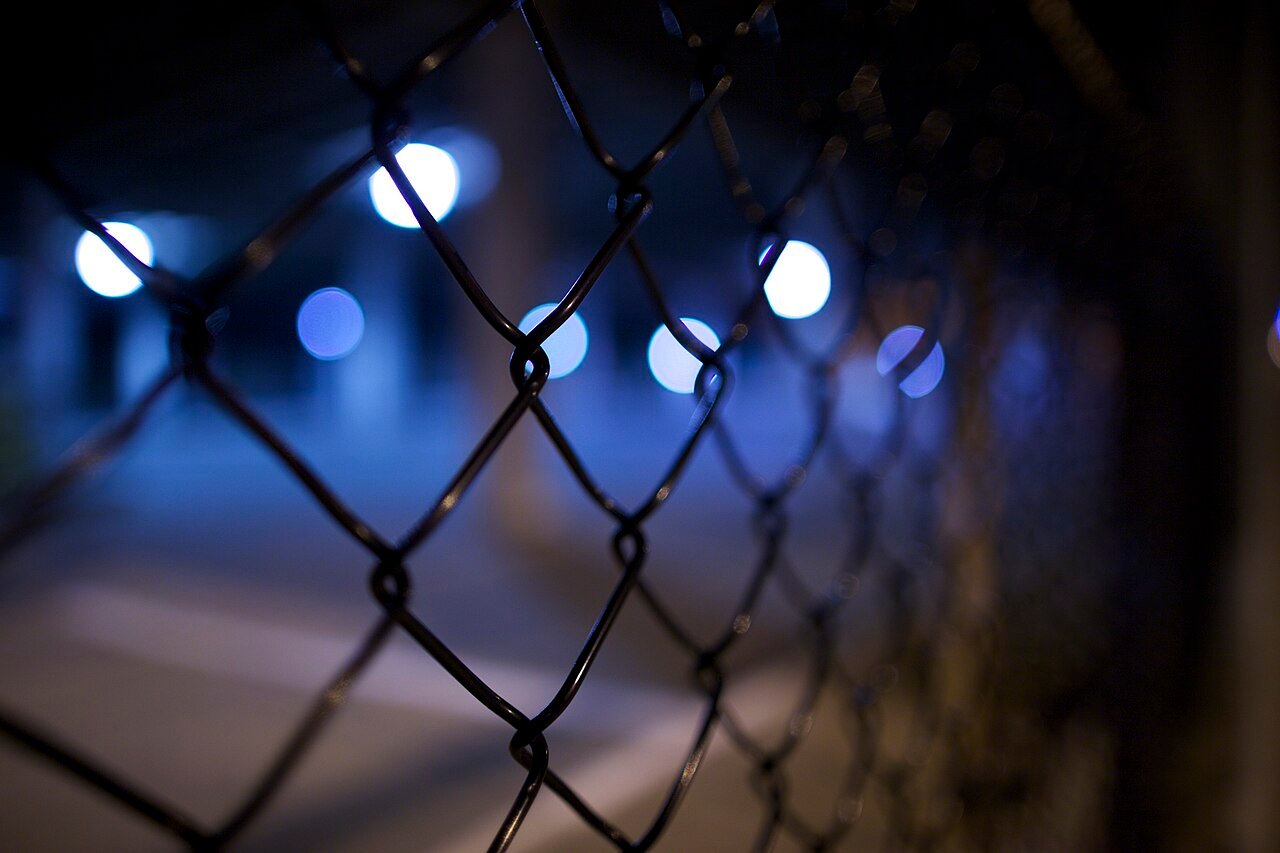 Chain link fence (Unsplash)