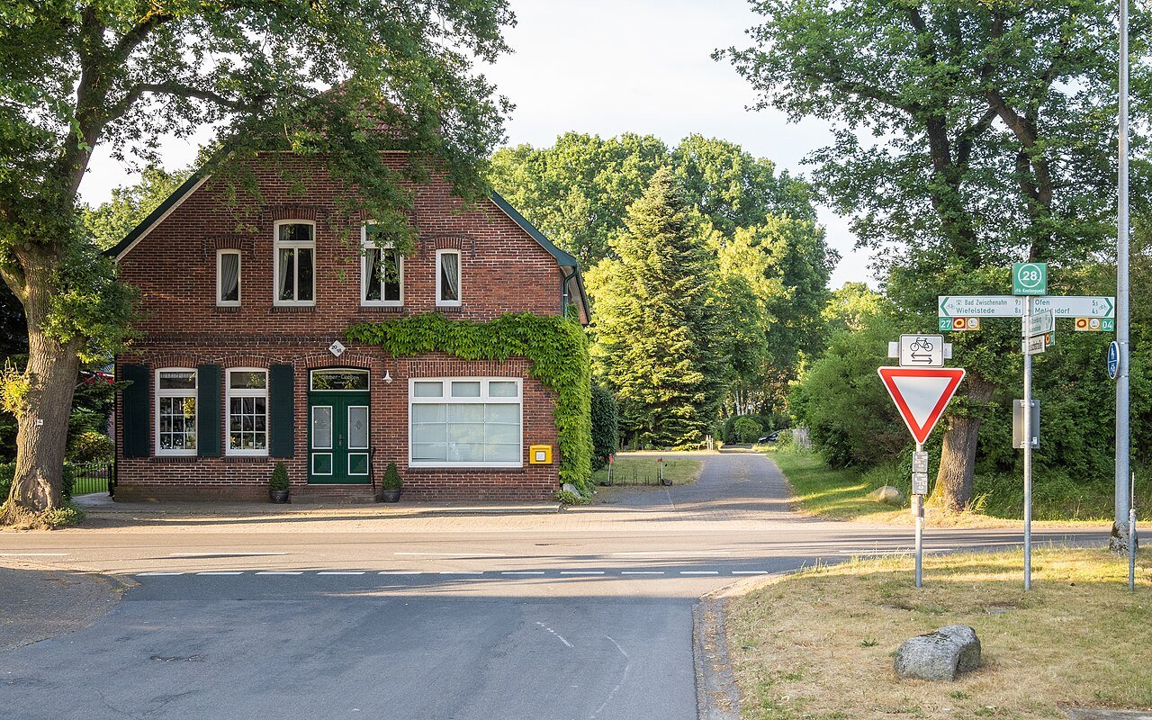 Alter Postweg 18-20 in Neuenkruge (